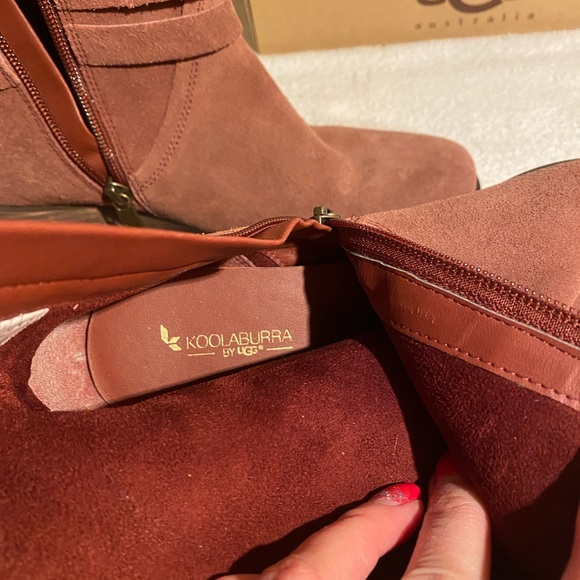 UGG Koolaburra Kenz Western Suede Tassel block heel booties NWOT - Picture 4 of 10